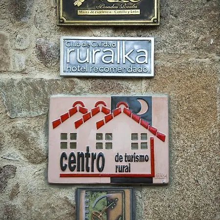 Abadia San Martin מלון 3*