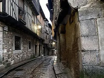 Abadía San Martín San Martín del Castañar